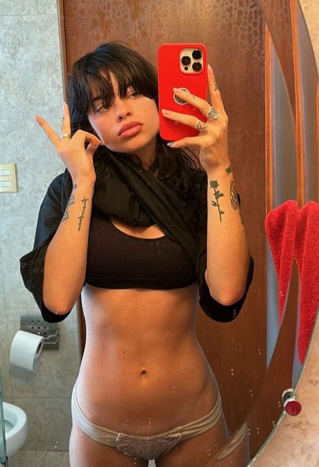 Juli Savioli onlyfans leak fuck