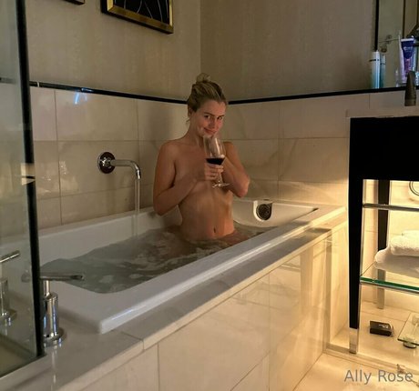 Allyyyrose onlyfans nudes