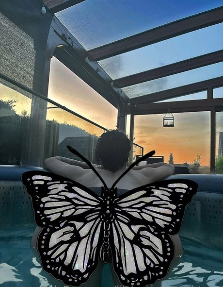 littlemissnaughtytw nude leak onlyfans