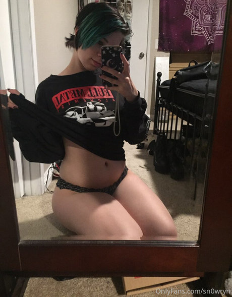 Sn0wryn naked only fans