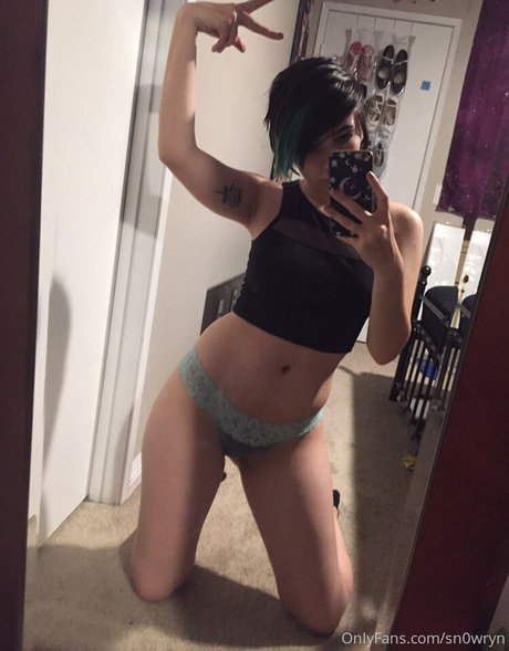 Sn0wryn hot onlyfans