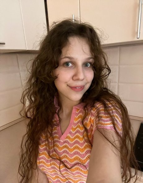 maycurlyvip onlyfans naked