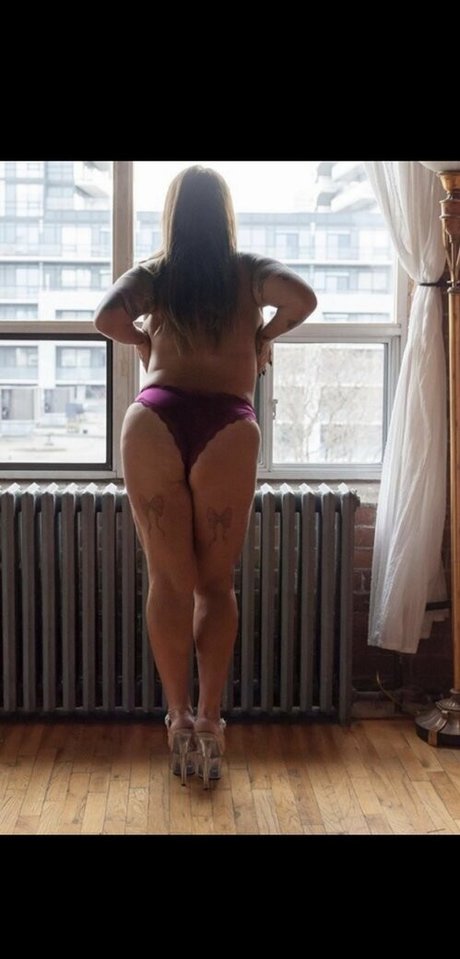 saxanextdoor onlyfans nude