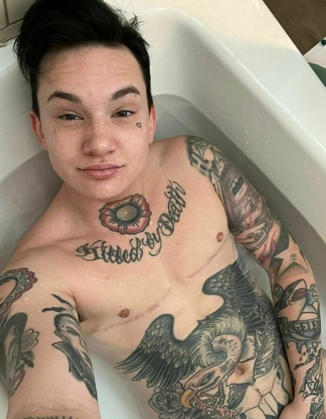 nikkihearts onlyfans leak nudes