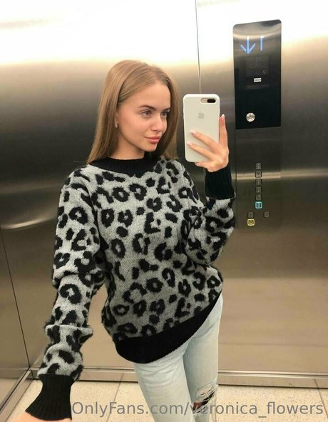 veronica flowers only fans.