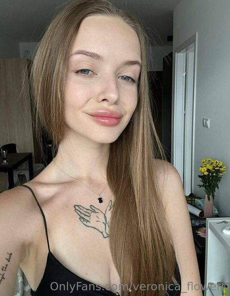 veronica flowers onlyfans nude content