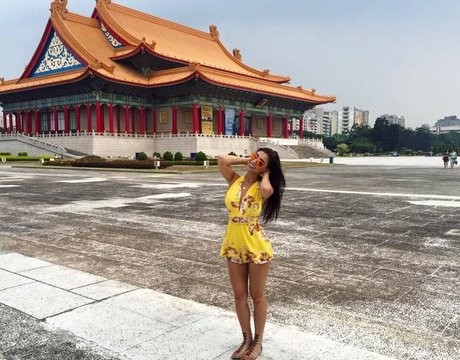 Andrea Helfrich onlyfans naked