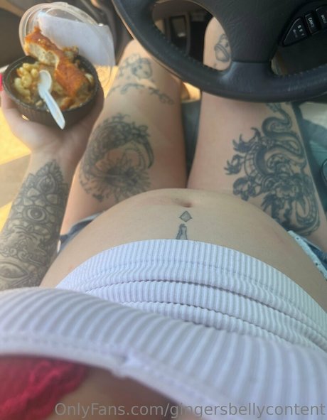 gingersbellycontent only fans pic
