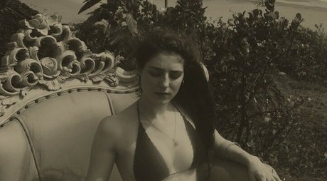 Jasmine van den Bogaerde onlyfans leaked pics