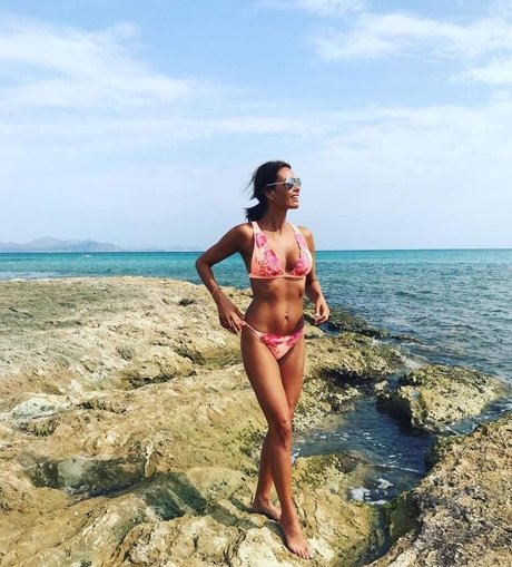 Melanie Sykes onlyfans images