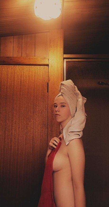 maxxyshy onlyfans pics