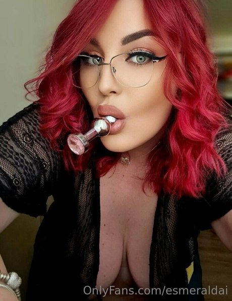 esmeraldai onlyfans model images