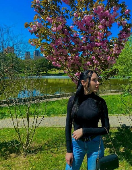 alinagrey nude only fans leaks