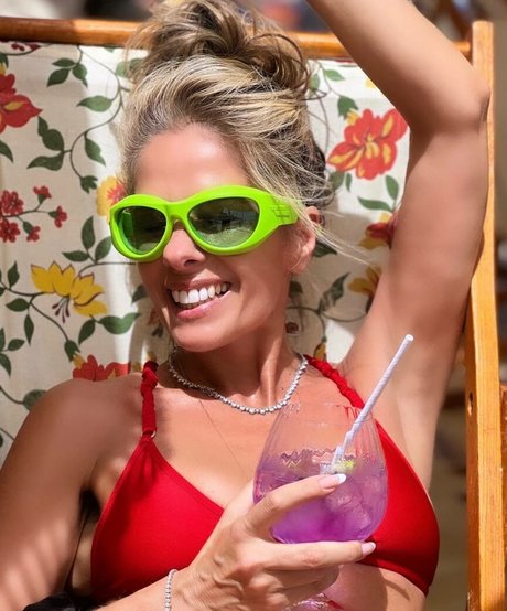 Adriane Galisteu onlyfans fotos