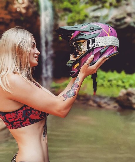 Nina Danilyuk  pictures