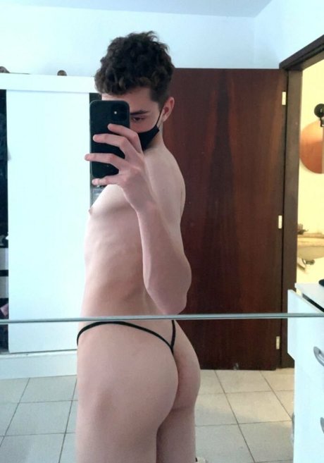 Femboyzx_ only fans leak