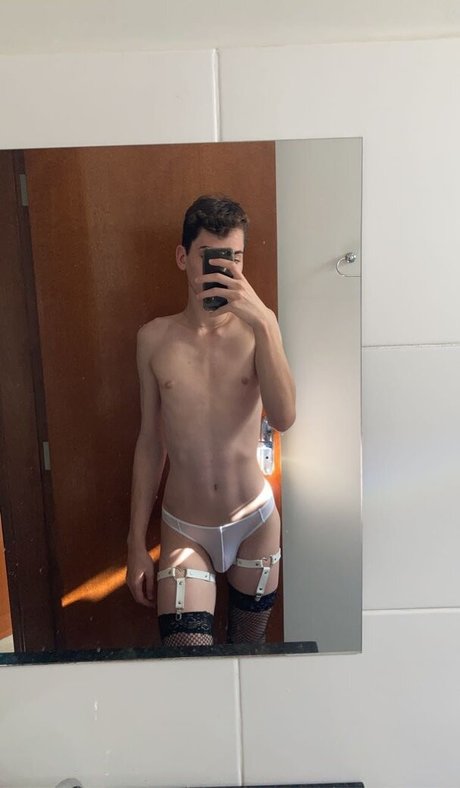 Femboyzx_ only fans leaks porn