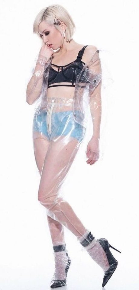 Carly Rae Jepsen onlyfans model