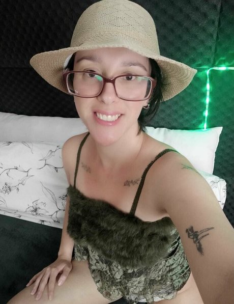 mahina84_ onlyfans leaked pictures