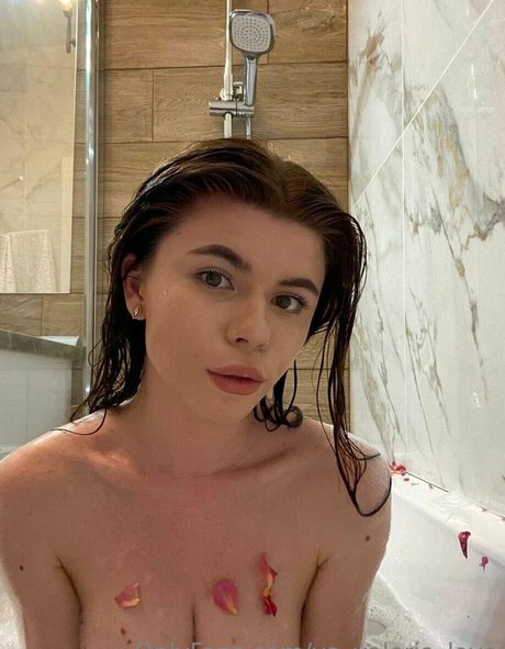 Vlaeria porn onlyfans