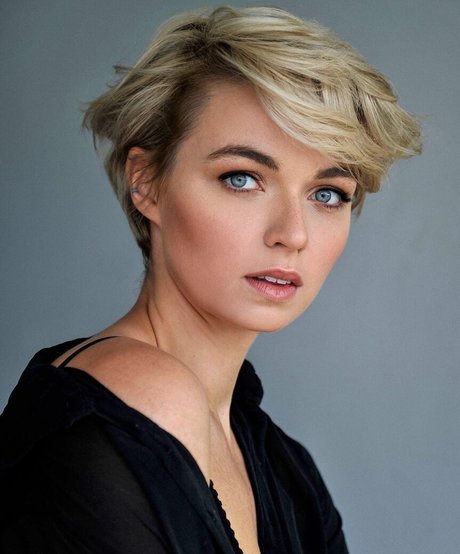 brunette ass onlyfans hot naked portrayal