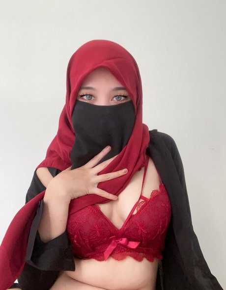 Hijab Camilla onlyfans leaks.