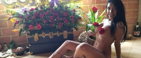 Scarleth Team onlyfans for free