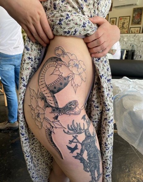 college slut onlyfans sexy images