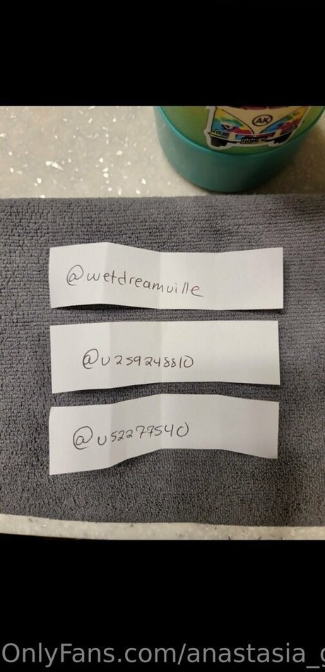 anastasia grace20 onlyfans naked leak