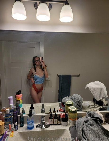 anastasia grace20 onlyfans nude photos