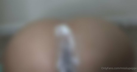 misslupeppv onlyfans strip tease