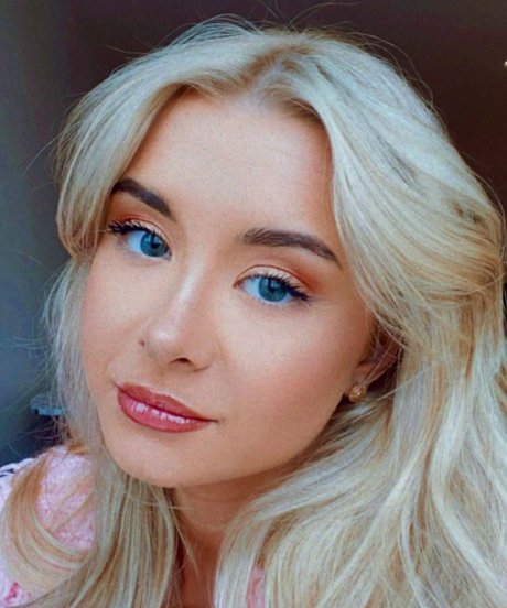 Kerry Ingram onlyfans leaked