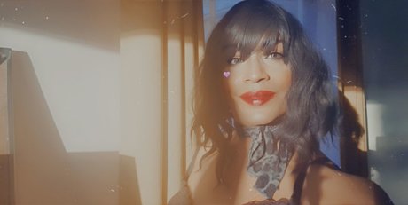 NAOMISEXELOVE83  depiction