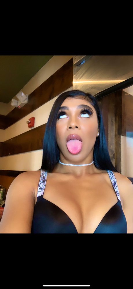 CreamyK nude leak onlyfans