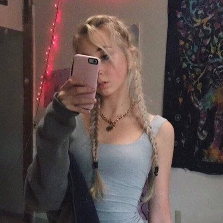 Cosmic Crystal FREE onlyfans archives