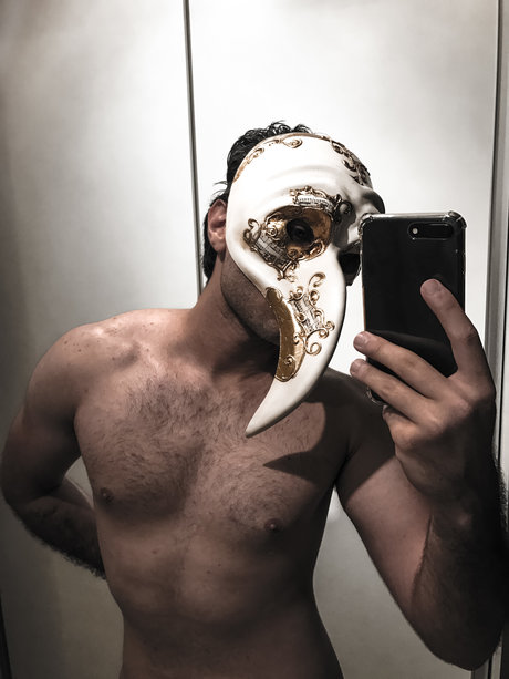 BUSH IS THE NEW BLACK naked onlyfans pics