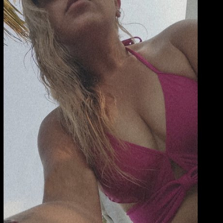 _Your Queen_ en onlyfans