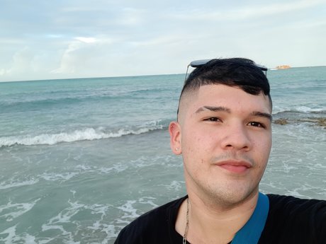 Juansegonzalez3 onlyfans naked pics