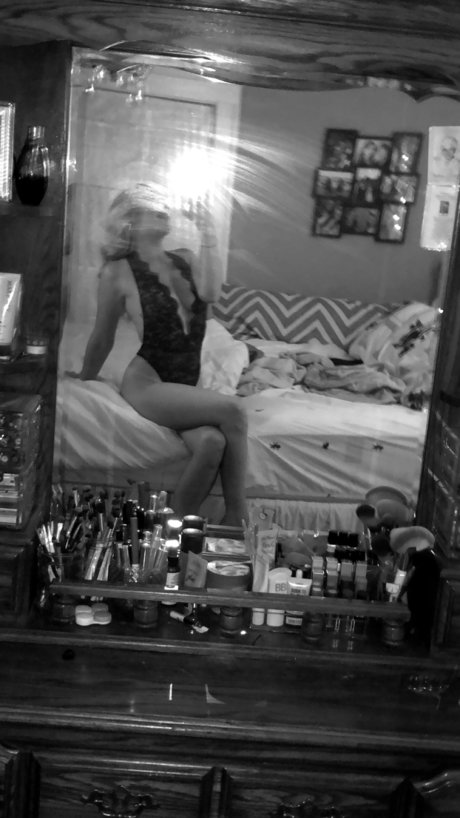 Georgia Love onlyfans model photo