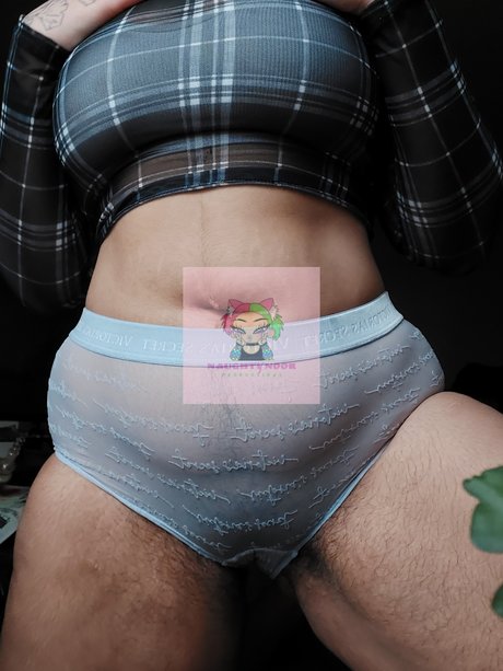 NaughtyNoor onlyfans star