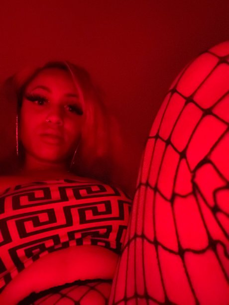 Yenna53 onlyfans sextape leak