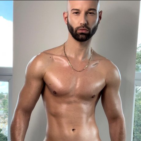 Nathan Adams desnuda onlyfans