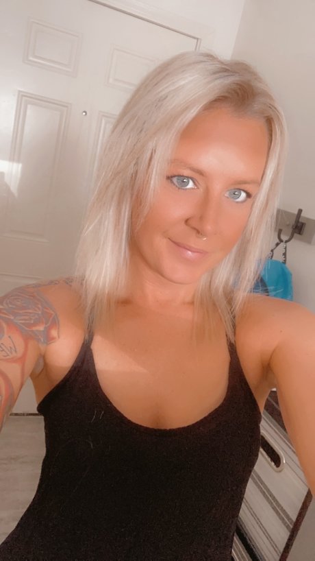 Jessica Bradshaw nude only fans leaks