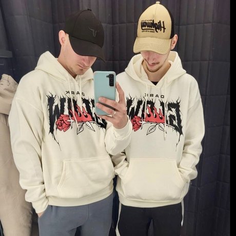 Yell Pin  illustration