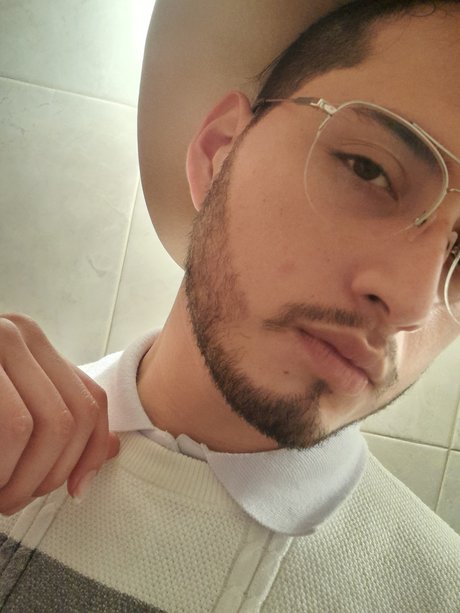 Andres Hernandez onlyfans model