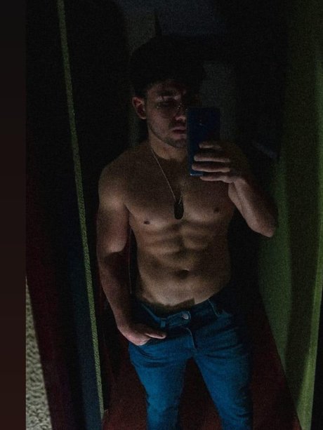 Andres Felipe Riano Malagon onlyfans leak porn