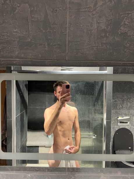 Anton A onlyfans nude