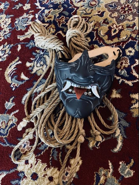 Threads and Tomes onlyfans nude