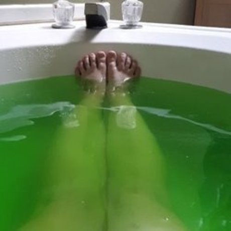 MrsGamerMom leaks only fans