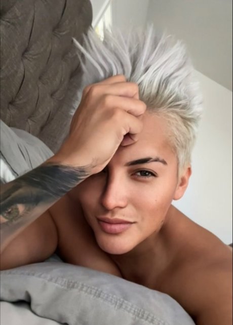 Sayra desnuda onlyfans